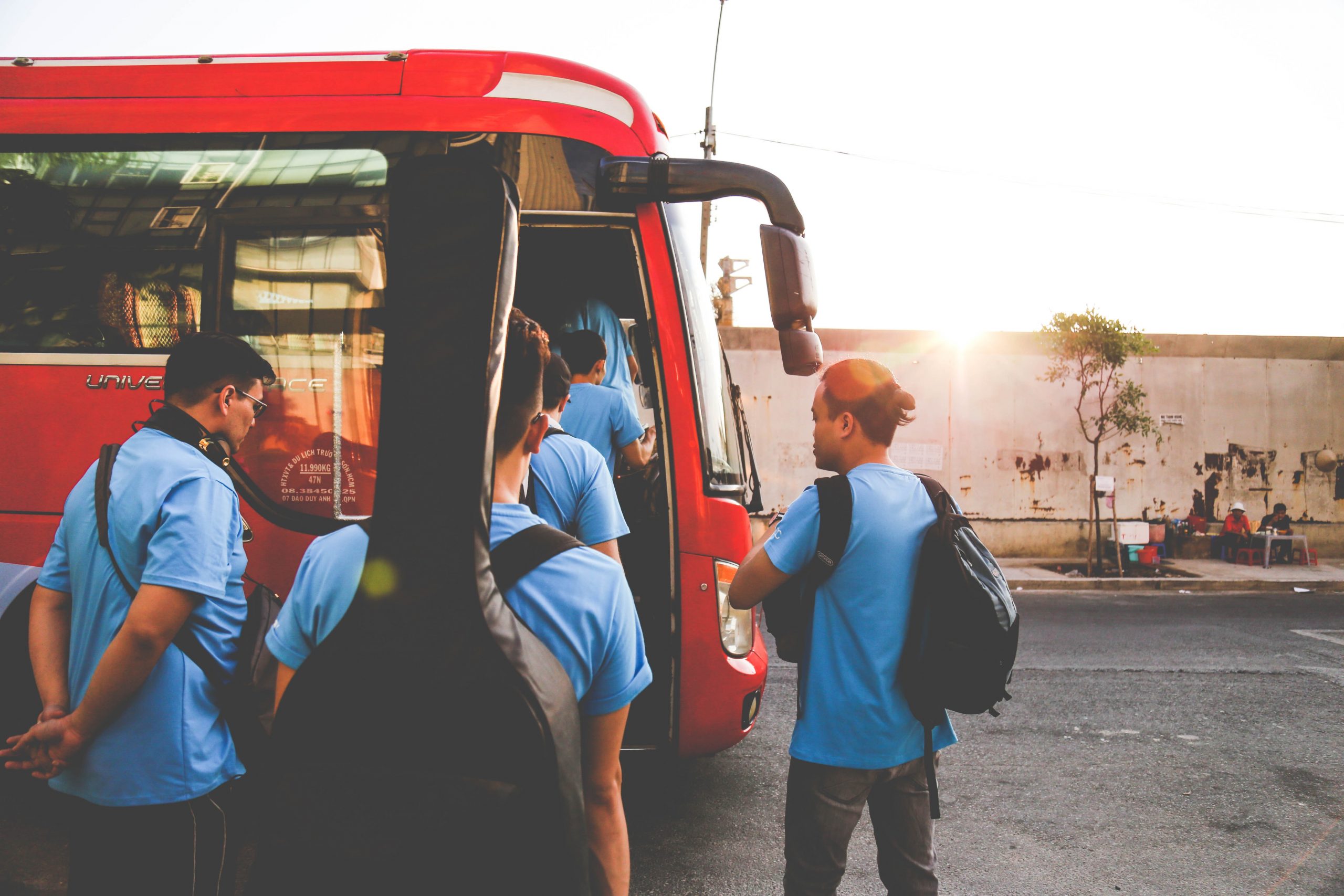 mallorca bucket list red bus