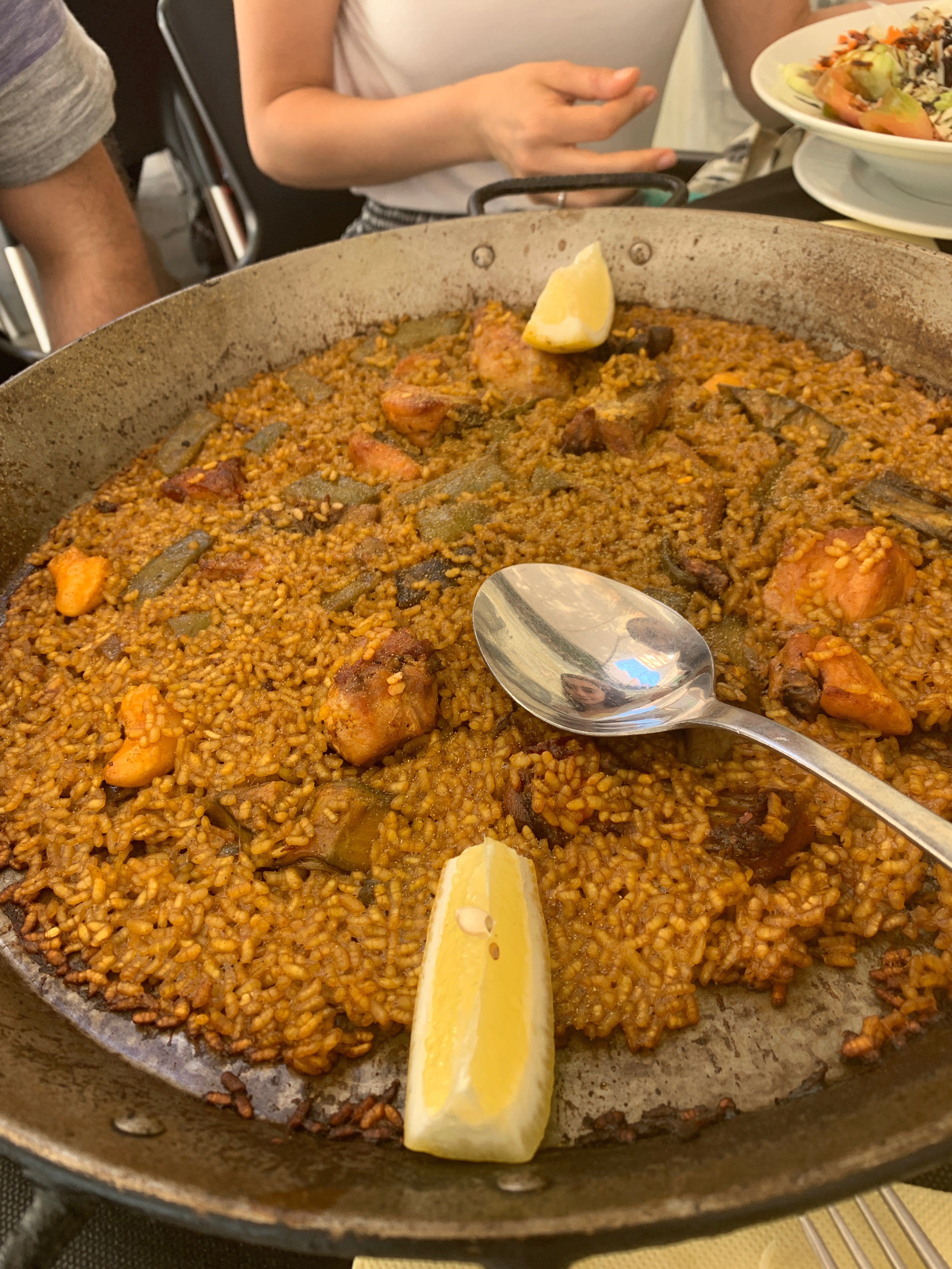 one day in valencia paella valenciana