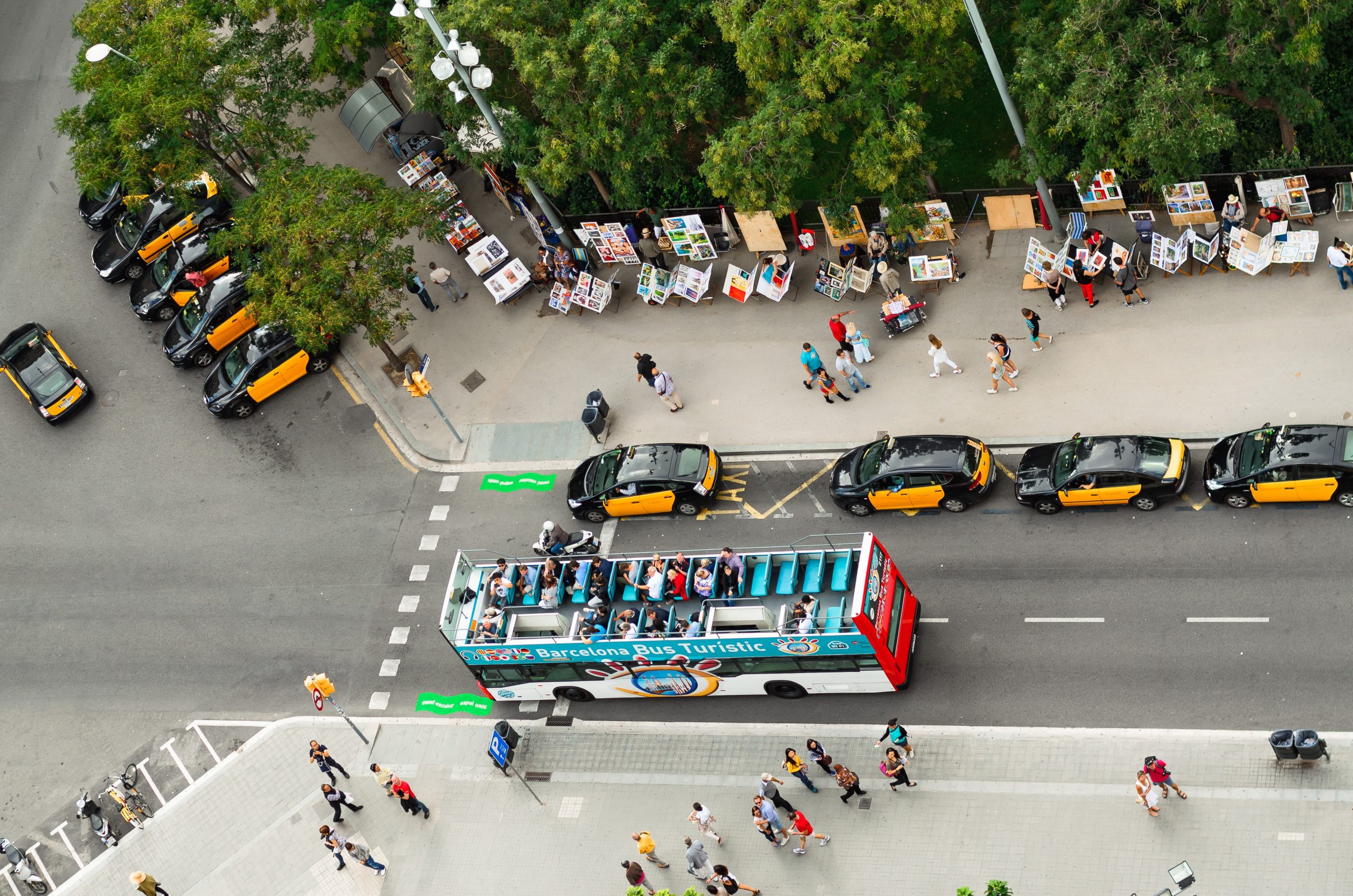 hop on hop off bus weekend in barcelona 2 days in Barcelona