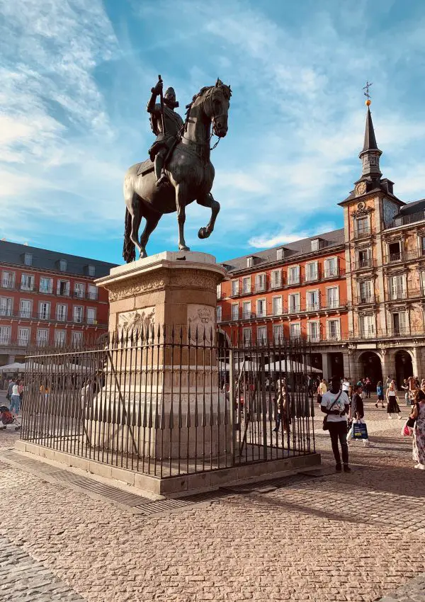 Madrid Bucket List Challenge: 37 Things to do in Madrid