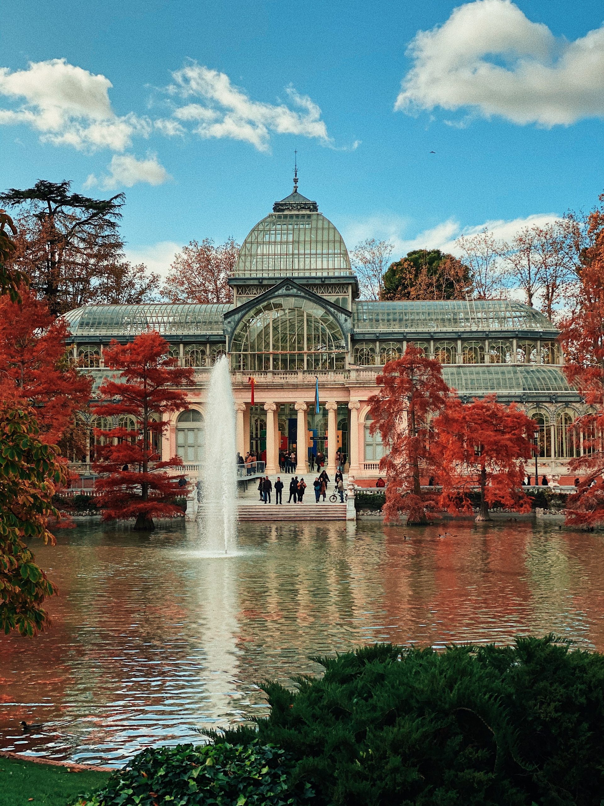 4 days in Madrid visiting Madrid alone Palacio de Cristal Madrid bucket list challenge