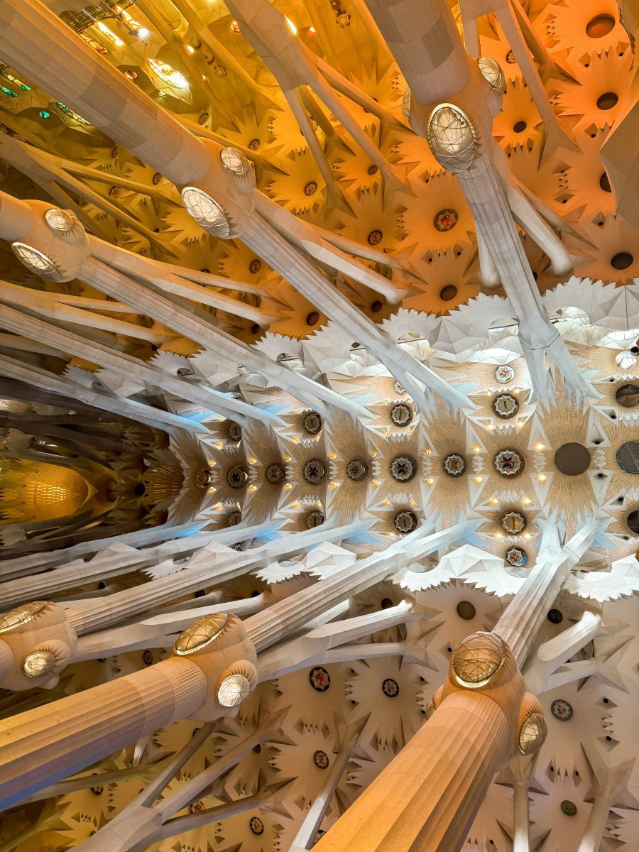 barcelona bucket list Sagrada Familia inside light