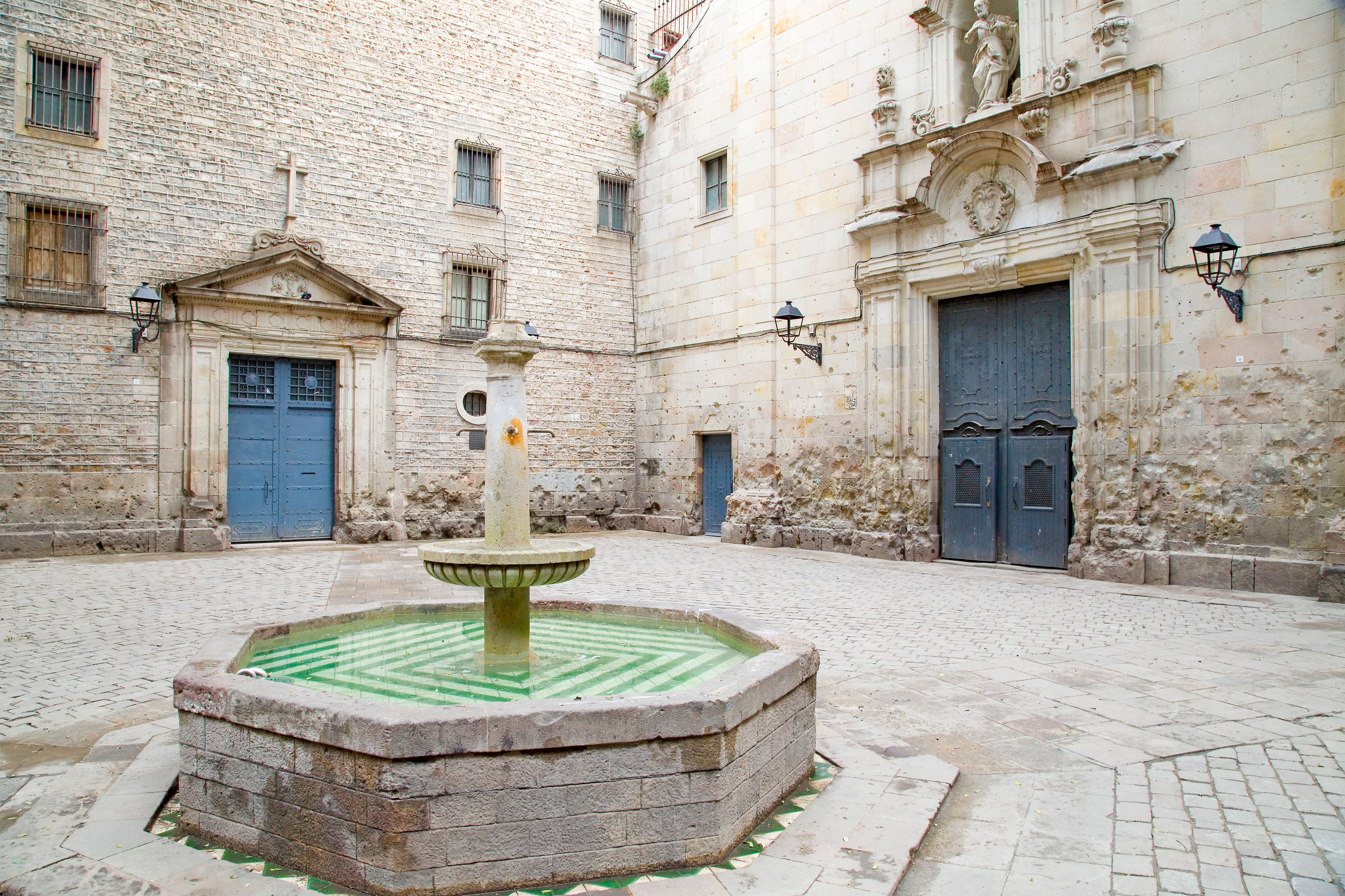 barcelona off the beaten path Plana sant Felip neri Barcelona Neighborhood map