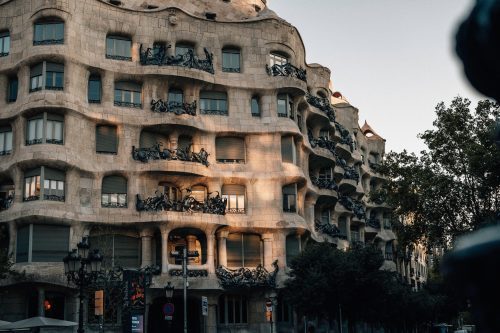 Instagram spots in Barcelona famous buildings in Barcelona fun facts about barcelona la Pedrera barcelona at night