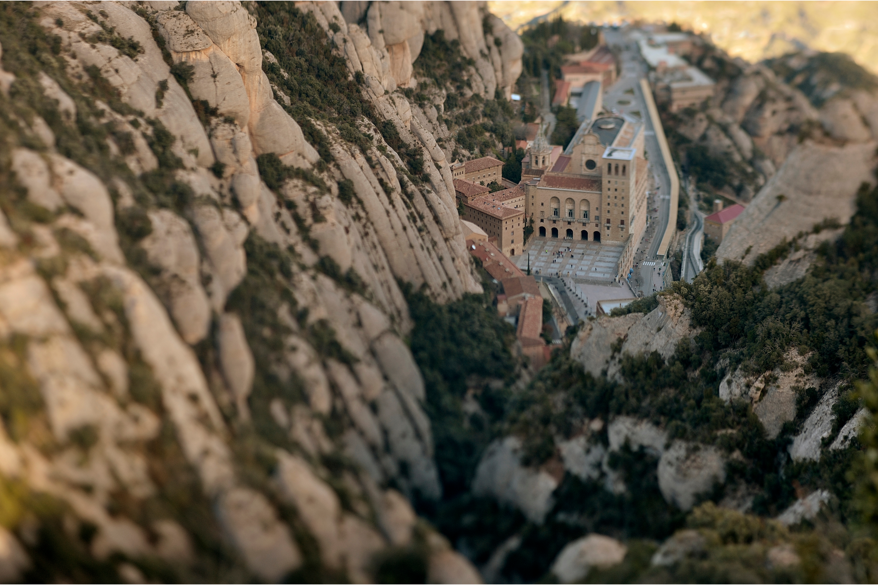 romantic things to do in barcelona Montserrat day trip