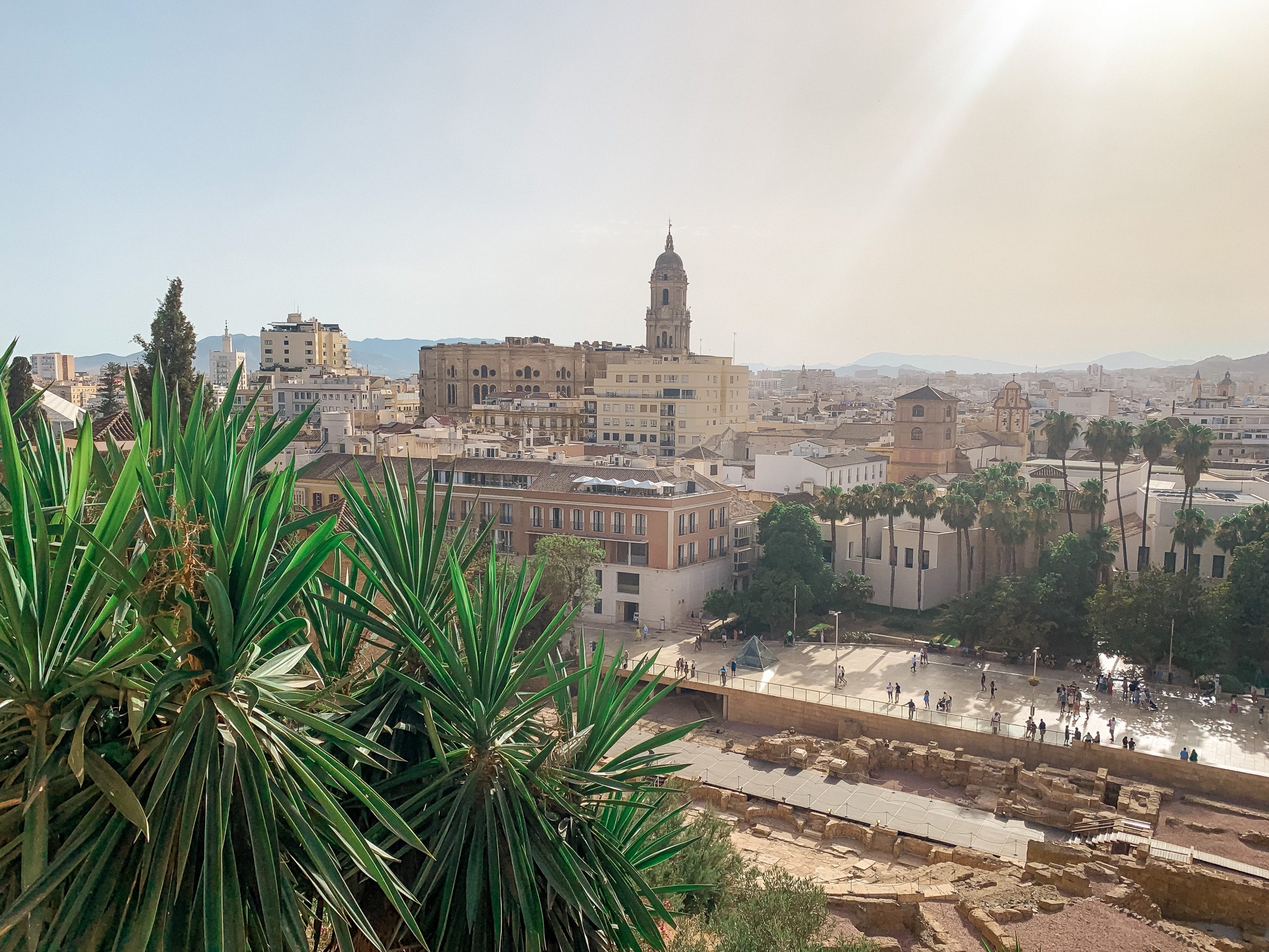 pasarela mirador alcazaba one day in malaga Does it snow in Spain