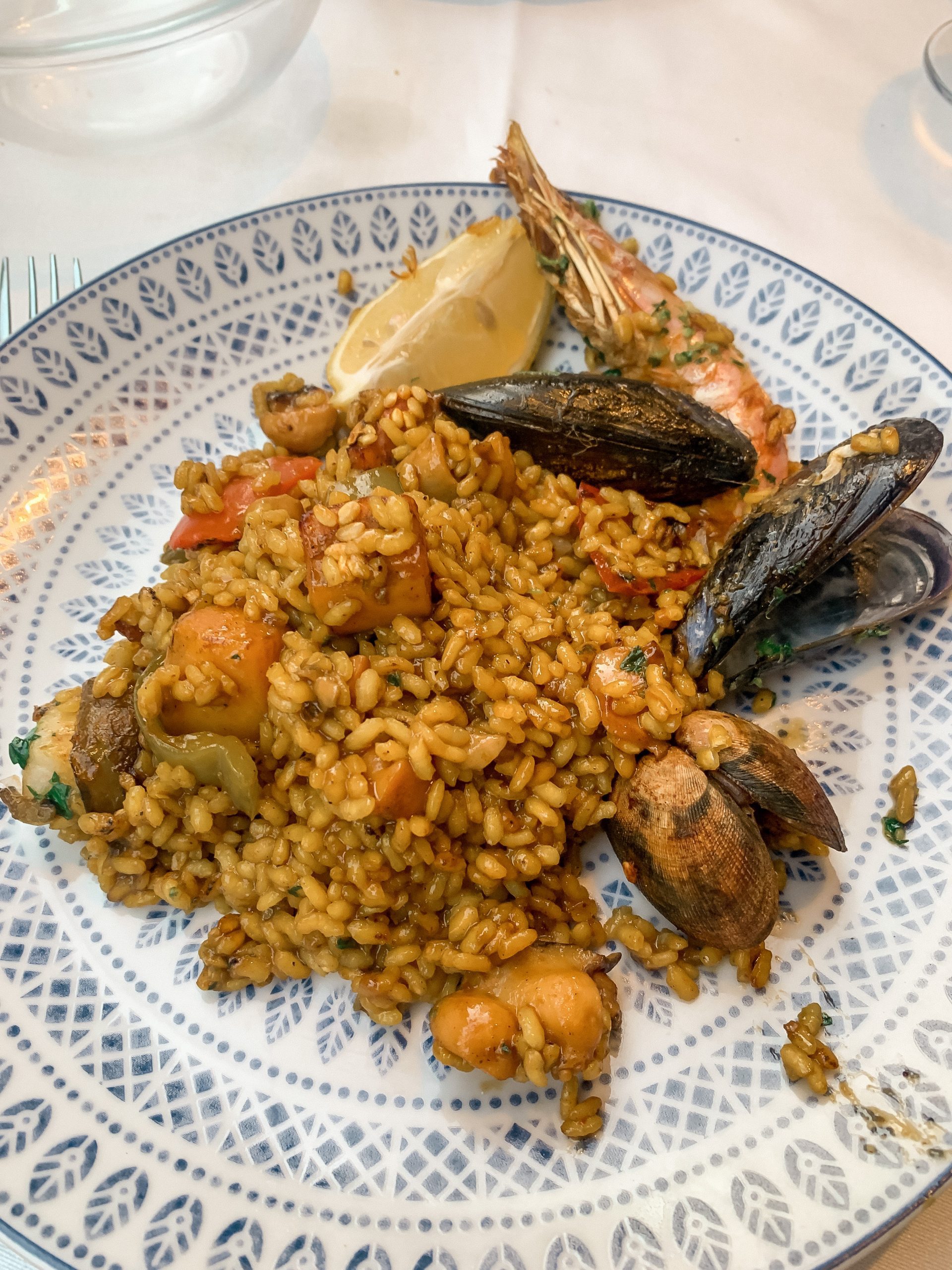 things to do in Alcudia seafood paella 