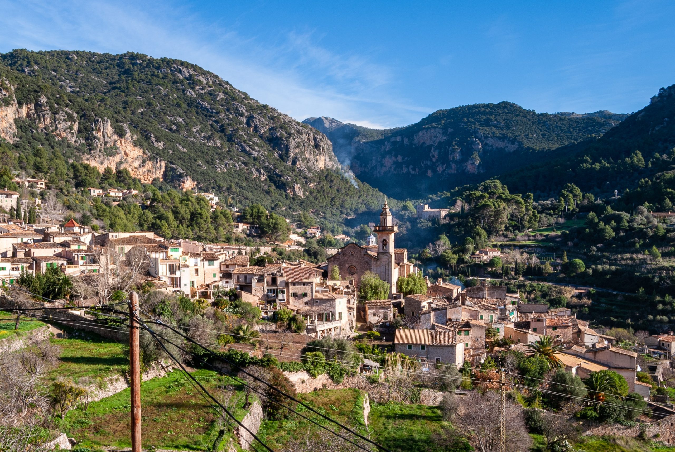 best areas to stay in Mallorca itinerary 7 days visit Valldemossa