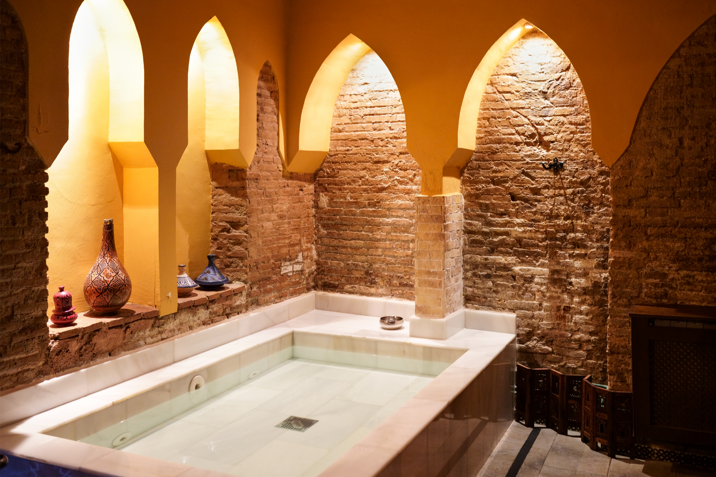 granada in winter Arab baths self guided walking tour granada