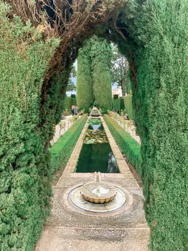 water plays modern garden Alhambra gardens