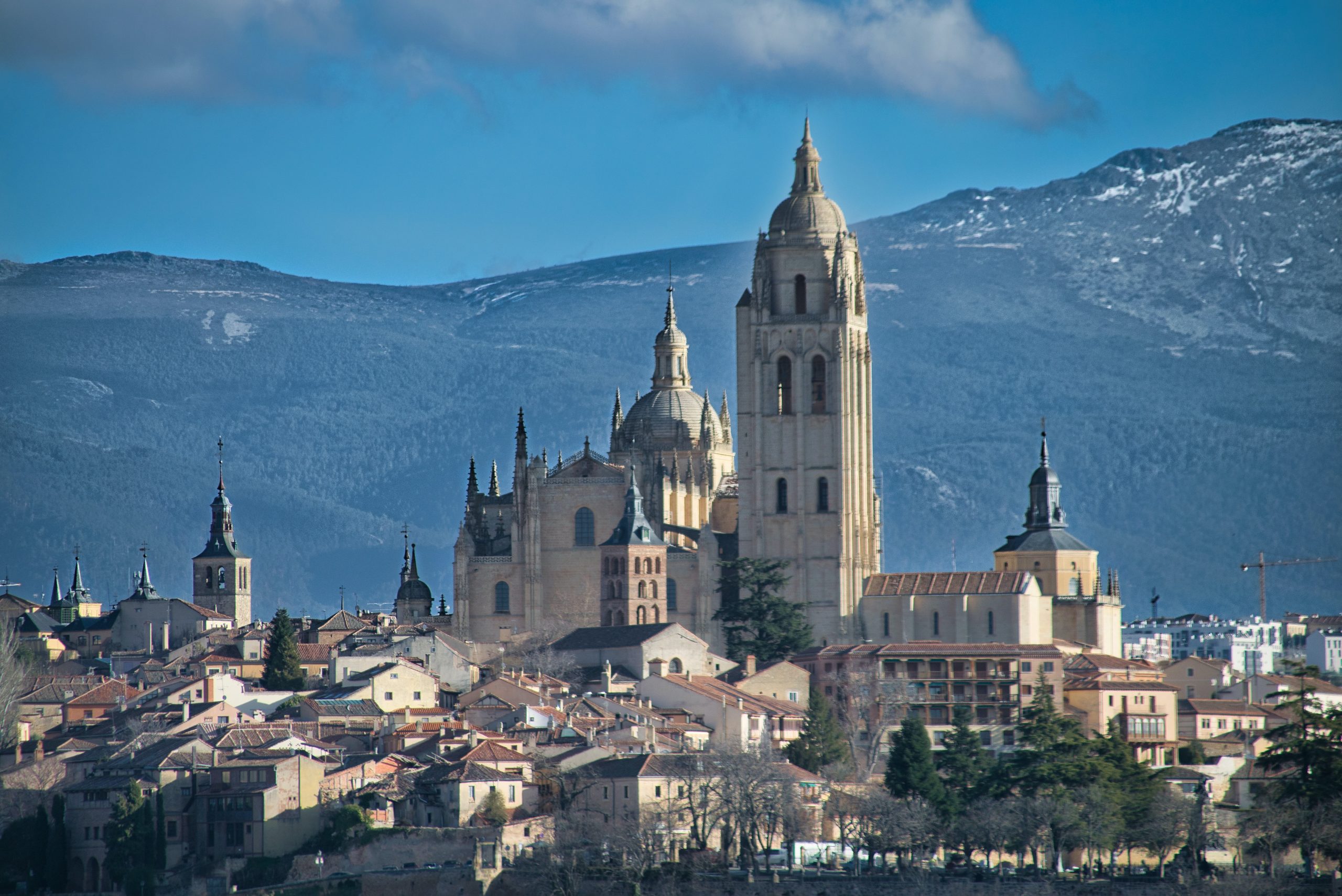 Does it snow in Spain Segovia