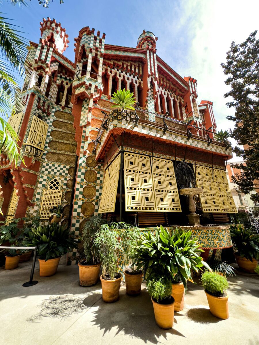 Casa Vicens Barcelona Gaudi buildings map architecture from the outside